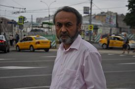 Bachrom Chamrojev pochází z uzbecké Buchary, žije ale v moskevském exilu.