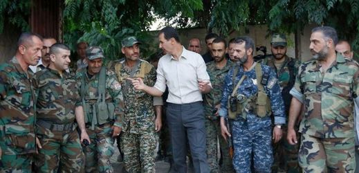 Prezident Bašár Asad se syrskými vojáky.