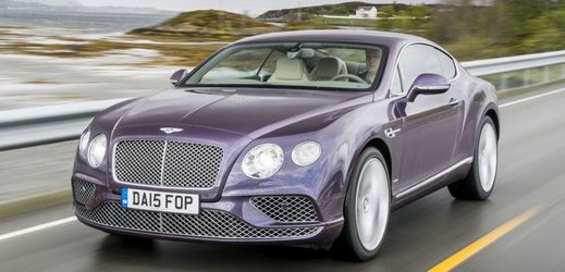 No řekněte, copak lze v Bentley Continental jezdit pomalu?