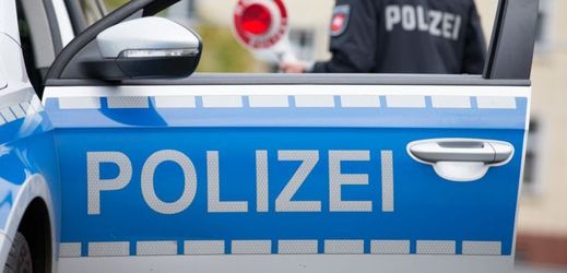 Německá policie uzavřela okolí luxusního hotelu (ilustrační foto). 