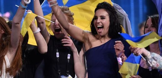 Vítězství ukrajinské zpěvačky Jamaly v letošní Eurovizi.