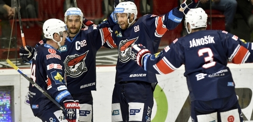 Hokejisté Chomutova porazili Karlovy Vary (ilustrační foto).