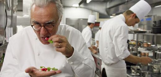 Monacký šéfkuchař Alain Ducasse provozuje celkem 26 restaurací v sedmi zemích světa.