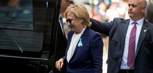 Hillary Clintonová onemocněla zápalem plic. 