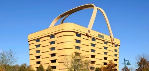 Budova ve tvaru košíku v americkém Ohiu je na prodej.