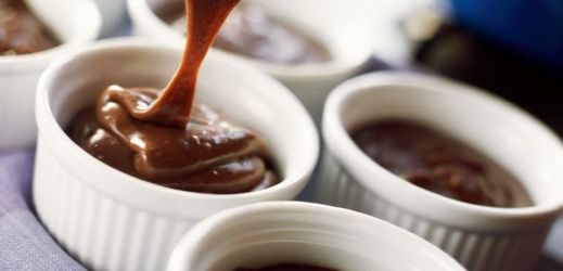 Cukráři a pralinkáři připravují pro přehlídku stovky kilogramů čokolády.