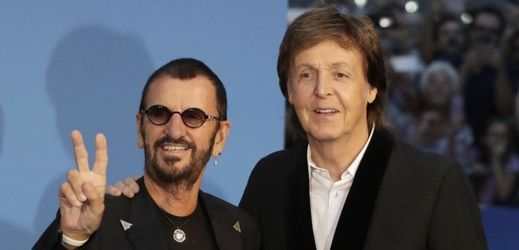 Poslední žijící členové The Beatles. Zleva: Ringo Starr a Paul Mccartney.