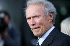 Clint Eastwood bude volit Trumpa.