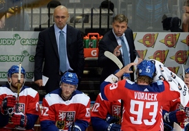 Čeští hokejisté čekají na první body na turnaji.