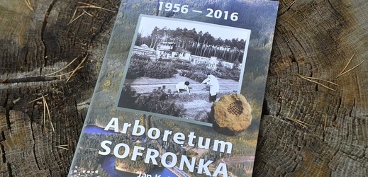 Knihu nazvanou Arboretum Sofronka 1956 - 2016 pokřtil její autor Jan Kaňák 21. září v plzeňském arboretu Sofronka, které založil jeho otec, lesní inženýr Karel Kaňák. Arboretum, světově uznávané zejména díky jedné z největších kolekcí borovic na euroasijském kontinentě, slaví letos 60 let.