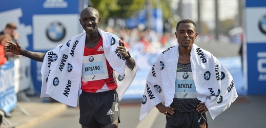 Kenenisa Bekele vyhrál Berlínský maraton v druhém nejrychlejším čase historie.