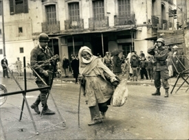 Alžír, březen 1962.