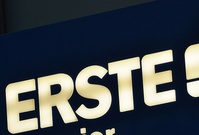 Erste Bank (logo). 