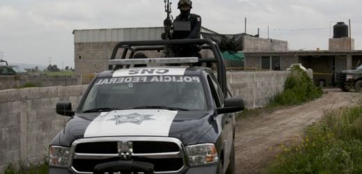 Mexická policie nalezla v okolí jezera Chapala 13 mrtvých.