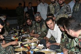 Prezident Bašár Asad se syrskými vojáky.