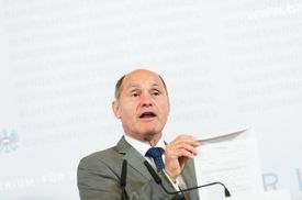 Rakouský ministr vnitra Wolfgang Sobotka.