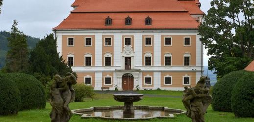 Letos navštívilo zámek Valeč téměř pět tisíc lidí.