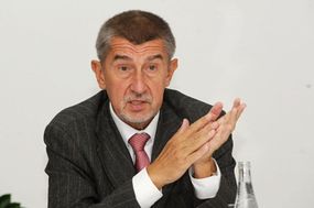 Poslanec ČSSD viní Andreje Babiše (na snímku).
