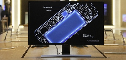 Projekce Samsungu Note 7. 