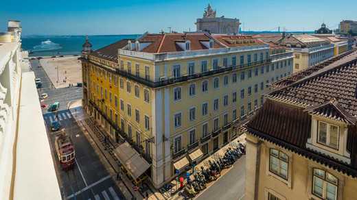 Lisabonská riviéra, na které se hotel nachází.