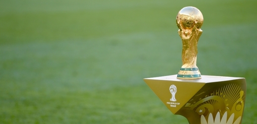 Fotbalové mistrovství světa v roce 2026 s pravděpodobně rozšířeným počtem účastníků se téměř jistě nebude konat v Evropě ani v Asii. 