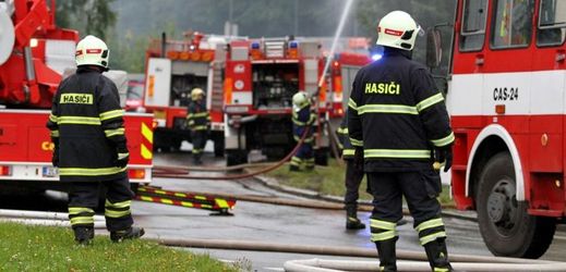 Hasiči zasahovali při požáru v Plzni (ilustrační foto).