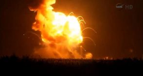 Výbuch rakety stejného typu krátce po vzletu před dvěma lety.