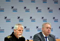 Předseda Vojenského výboru NATO P. Pavel a ministr vnitra M. Chovanec. 