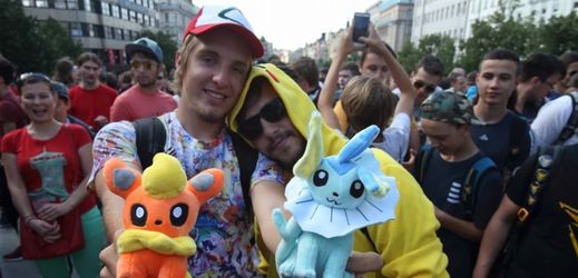Fanoušci hry Pokémon Go na Václavském náměstí.