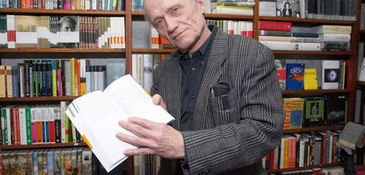 Básník a esejista Petr Král. 