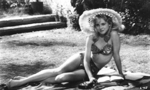 Fotografie z kontroverzního filmu Lolita uvedeného v roce 1962.