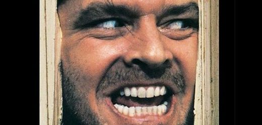 Hlavní roli v legendárním filmu Osvícení (1980) ztvárnil věhlasný americký herec Jack Nicholson.