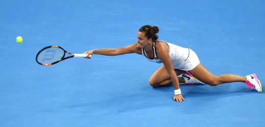 Tenistka Barbora Strýcová vstoupila do turnaje Elite Trophy v Ču-chaji vítězstvím. 