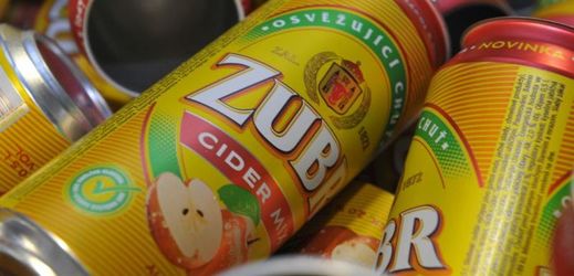Letos na sklonku léta Pivovar Zubr zahájil prodej jablečného cideru Royal Dog.