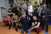 Herci a realizační tým vystoupili 2. listopadu v Praze na tiskové konferenci k připravovanému muzikálu Rocky.