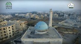 Válkou poničené syrské město Aleppo.