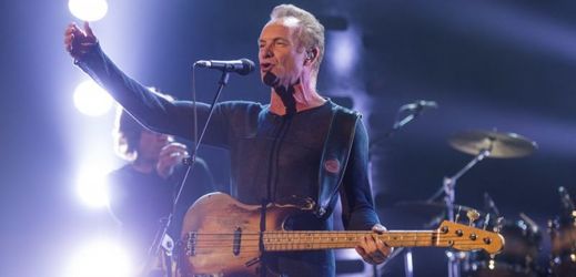 Britský zpěvák Sting vystoupí v Bataclanu.