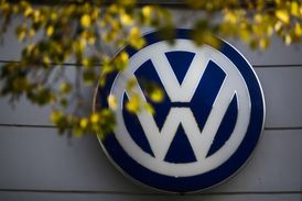 Volkswagen se potýká s dalším problémem - zacházením se zaměstnanci v Brazílii.