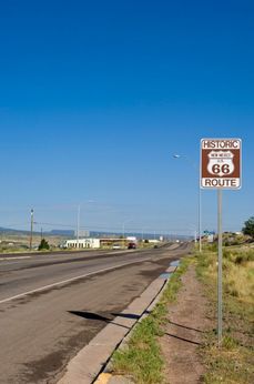 "Pořádně se odvaž na Route 66," zní slogan dálnice.