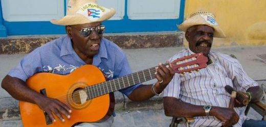 Mnoho turistů chce ještě poznat "původní" Kubu.