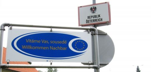 Česko-rakouský hraniční přechod Halámky (Gmünd).