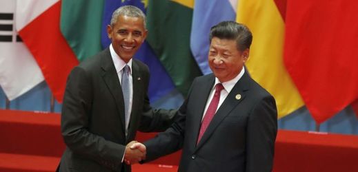 Zleva: Americký prezident Barack Obama a čínský prezident Si Ťin-Pching.