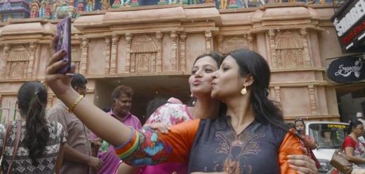 Od března 2014 bylo v Indii zaznamenáno 127 úmrtí při pořizování selfie. 