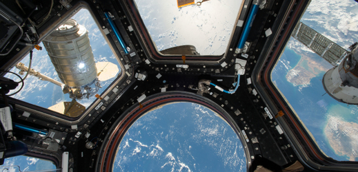 Nákladní loď Cygnus opustila ISS, čeká ji experiment s požárem.