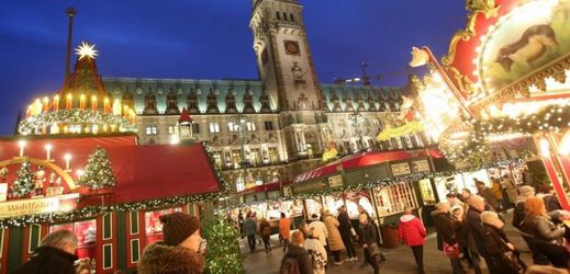 Letošní vánoční trhy v Hamburku.