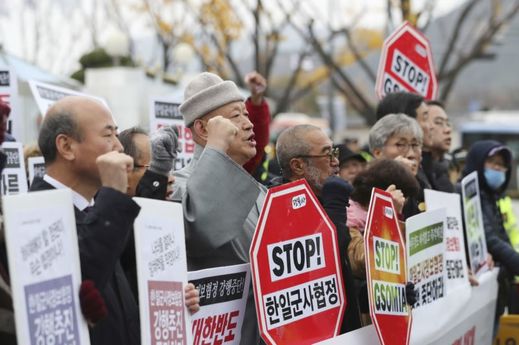 Protesty proti jihokorejské prezidentce Pak Kun-hje v Soulu.