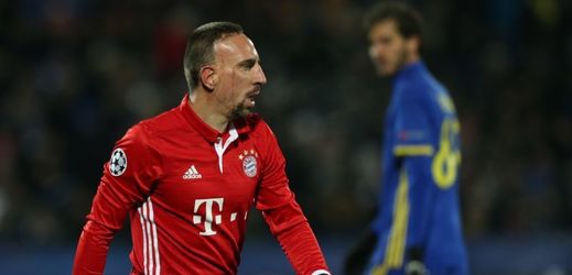 Frank Ribéry z Bayernu jen těžko překousával prohru s Rostovem.