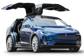 Automobilka Tesla se údajně zajímá o Česko. Na snímku Model X.