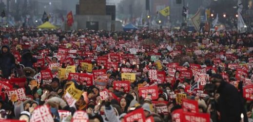 Až osm set tisíc lidí se sešlo v hlavním městě Soulu.