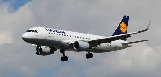Ve společnosti Lufthansa již druhý den probíhá stávka (ilustrační foto).
